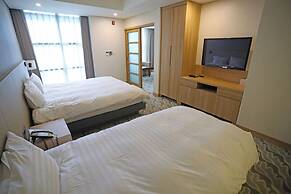 Sunshine Hotel