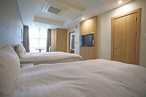 Sunshine Hotel