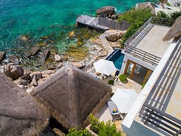 Cape Shark Pool Villas
