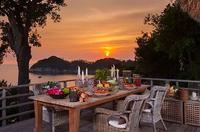 Cape Shark Pool Villas