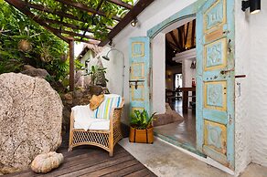 Cape Shark Pool Villas