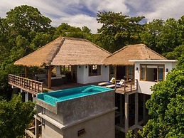 Cape Shark Pool Villas