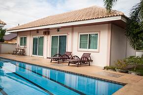 Narnia Resort Pattaya 2