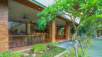 Kubu Cempaka Seminyak Hotel