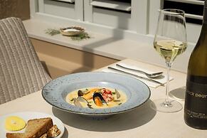 Connemara Sands Beach Hotel & Spa