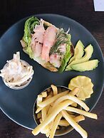 Connemara Sands Beach Hotel & Spa