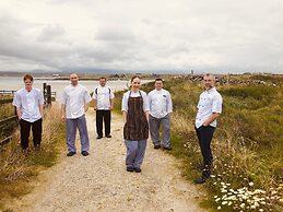 Connemara Sands Beach Hotel & Spa