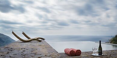 Tainaron Blue Retreat