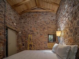 Tainaron Blue Retreat