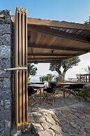 Tainaron Blue Retreat