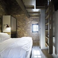 Tainaron Blue Retreat