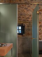 Tainaron Blue Retreat