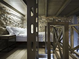 Tainaron Blue Retreat