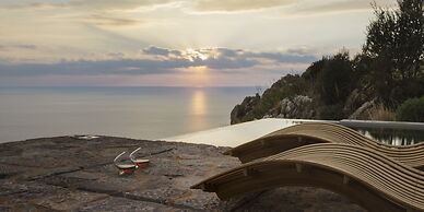 Tainaron Blue Retreat