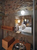 Tainaron Blue Retreat