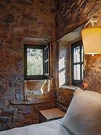 Tainaron Blue Retreat