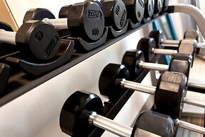 Holiday Inn Express & Suites Manhattan by IHG