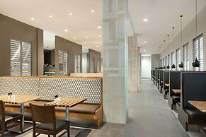 Embassy Suites by Hilton Charlotte Ayrsley