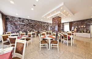 Hotel Excelsior