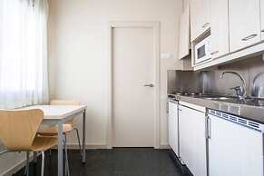 Residencia Universitaria Resa Giner de los Ríos - Hostel