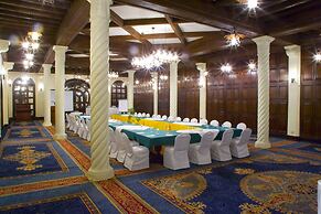 Helnan Auberge Hotel