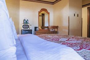 The Historic Bullock Hotel