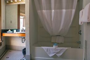 The Historic Bullock Hotel