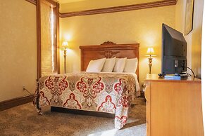 The Historic Bullock Hotel