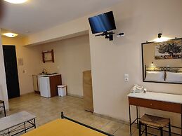 Elanthi Village Hotel