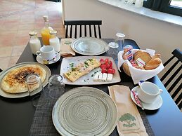 Elanthi Village Hotel