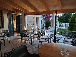 Elanthi Village Hotel