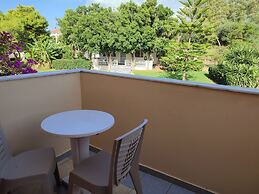 Elanthi Village Hotel