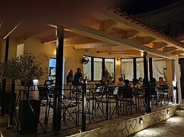 Elanthi Village Hotel