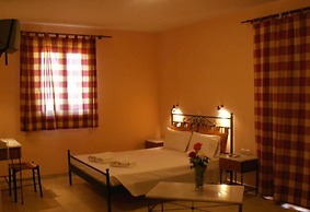 Elanthi Village Hotel