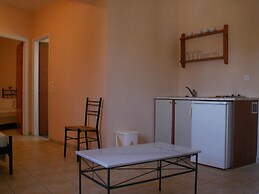 Elanthi Village Hotel