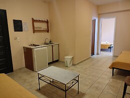 Elanthi Village Hotel