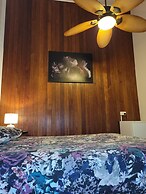 Travellers Paradise Heritage Historical Place - Hostel