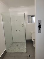 Travellers Paradise Heritage Historical Place - Hostel