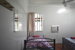 Travellers Paradise Heritage Historical Place - Hostel