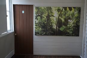 Travellers Paradise Heritage Historical Place - Hostel