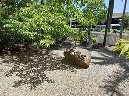 Travellers Paradise Heritage Historical Place - Hostel