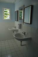 Travellers Paradise Heritage Historical Place - Hostel