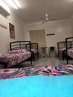 Travellers Paradise Heritage Historical Place - Hostel