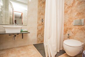 Aryatara Kathmandu Hotel