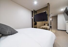 Vine Hotel
