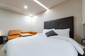 Vine Hotel