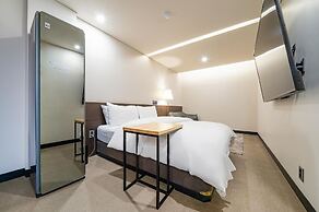 Vine Hotel