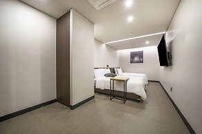 Vine Hotel