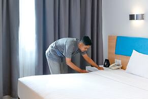 BATIQA Hotel & Apartments Karawang