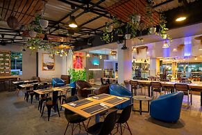 BATIQA Hotel & Apartments Karawang